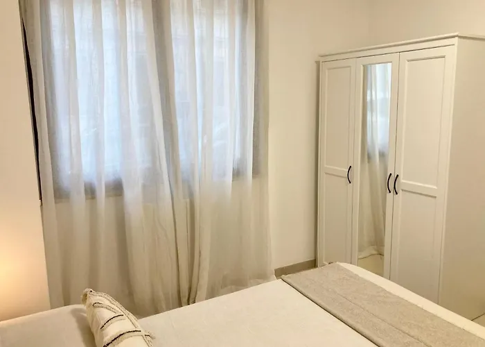 Un Mare Di Libri - 시비타노바 마르셰