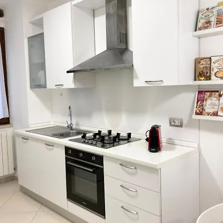 Апартаменты Un Mare Di Libri - *